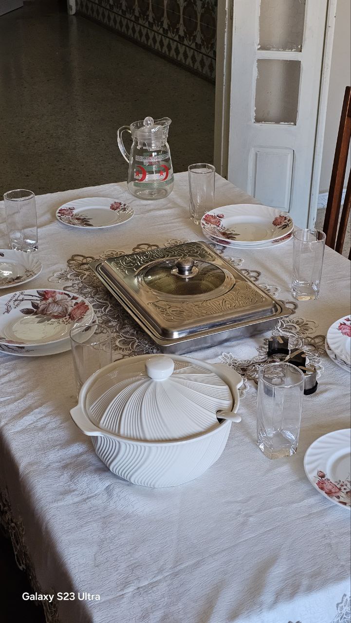 🍽️ صينية تقديم وحفظ حرارة الطعام – تصميم فاخر يحافظ على السخونة