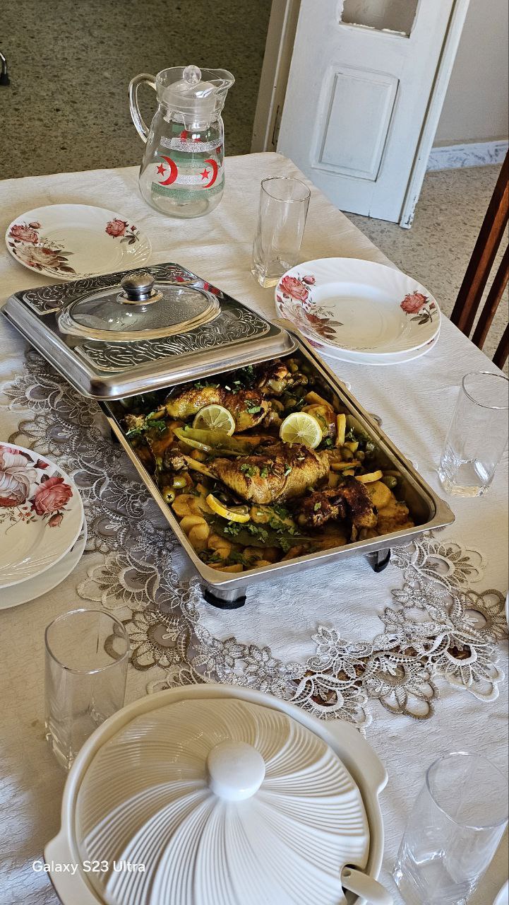 🍽️ صينية تقديم وحفظ حرارة الطعام – تصميم فاخر يحافظ على السخونة